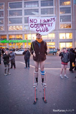 NO_PANTS-0070a_960.jpg